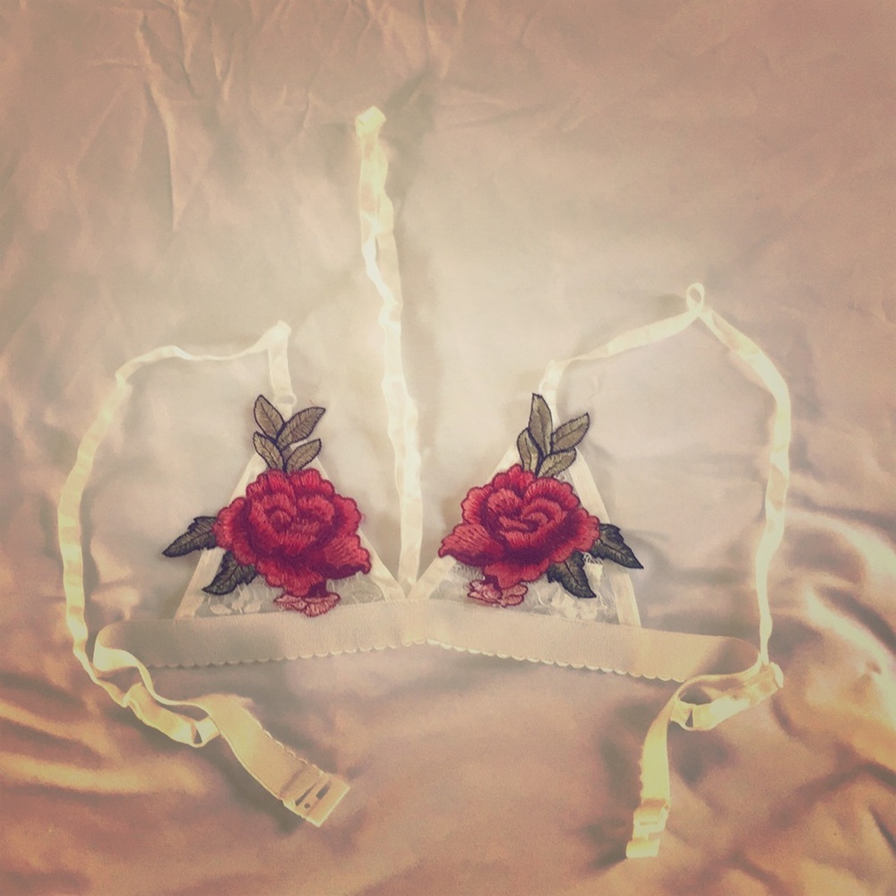 Lace flower bra